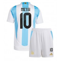 Dětský fotbalový dres Argentina Lionel Messi #10 Copa America 2024 Domácí Krátký Rukáv (+ trenýrky)